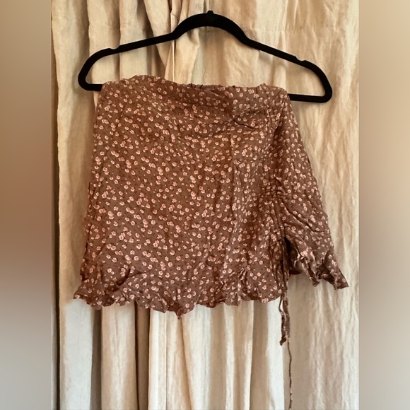 GARAGE - Floral Print Ruffle Hem Top & Mini Skirt - Picture 3 of 3